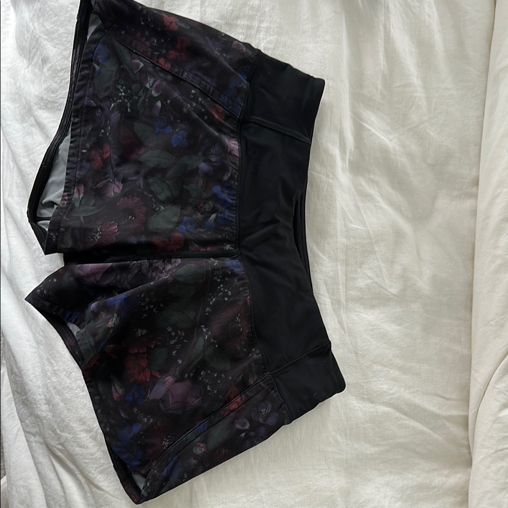 Lululemon Floral Black Women's Shorts